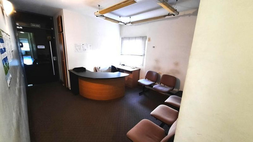 Imagen 2 de 10 de Venta - San Nicolás - Oficina Con Recepción, 4 Despachos Y Sala De Reuniones