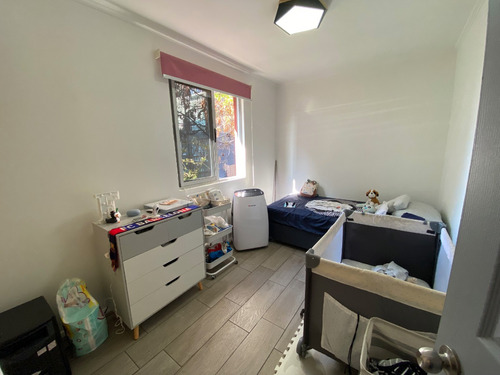 Casa En Ñuñoa De 3 Niveles Con Piscina, Jardín Y Quincho