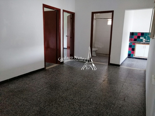 Propiedad De Sólida Construcción- Ref: 3595