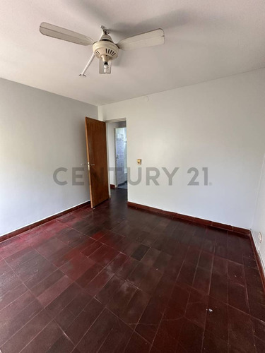 Casa Remodelar En Venta En Gonnet, 16 Bis 487 Y 488