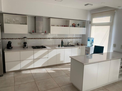 Imagen 9 de 14 de Casa Ph En Venta En Ituzaingo Norte