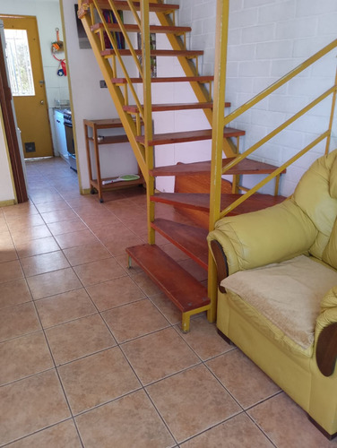Casa Dos Pisos Amoblada Y Bien Mantenida