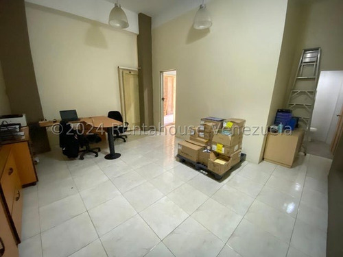 Local En Alquiler Quinta Crespo Mls 25-2401