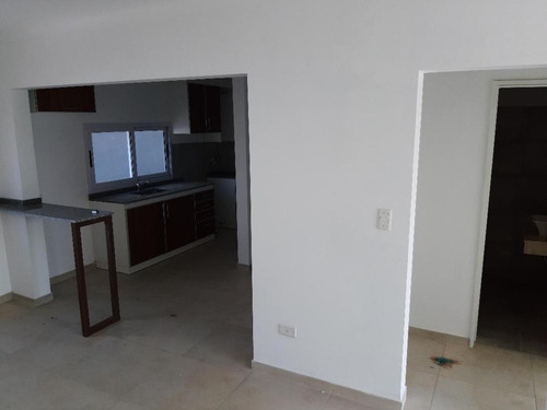 Imagen 5 de 15 de Venta Dto 3 Amb Amplio Y 2 Cochera Financia Dueño Directo