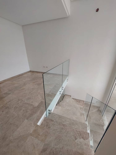En Cumbres De Guataparo Townhouse A Estrenar Vende Saúl Osío