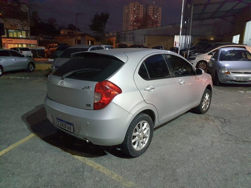 Imagem 3 de 6 de Jac J3 2012 1.4 16v 5p