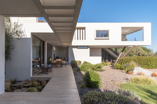 Moderna Casa En Condominio Cantagua Con Vista Al Mar