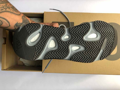 Zapatillas adidas Yeezy 700 V2 Hospital Blue