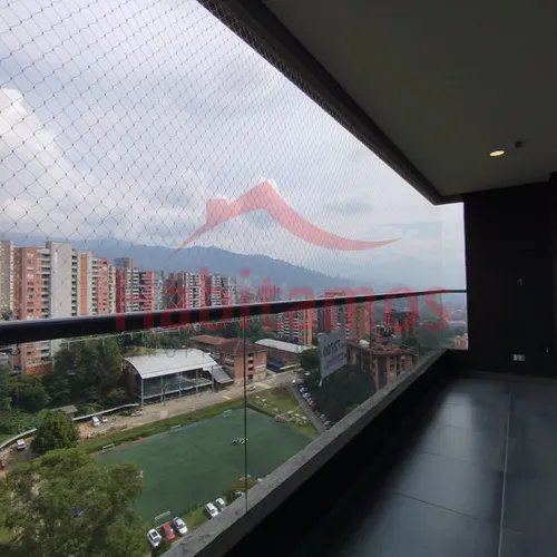 Apartamento En Arriendo En Envigado - Loma De Los Mesa Cod 68694