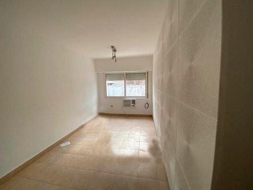 Departamento En Venta - 2 Dormitorios 1 Baño - 51 Mts2 - La Plata