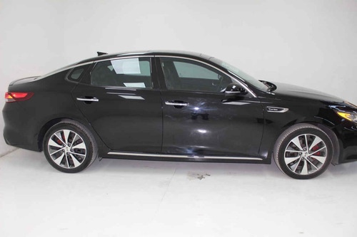 Imagen 4 de 13 de Kia Optima 2017 4 Cilindros