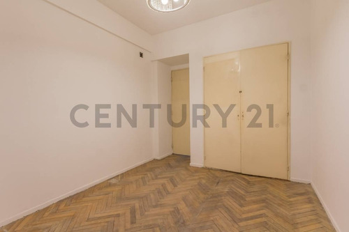 Imagen 29 de 30 de Venta Departamento 4 Ambientes Grandes Balcón Balvanera