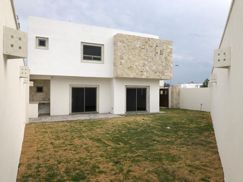 Imagen 2 de 10 de Casa Sola En Venta Las Quintas