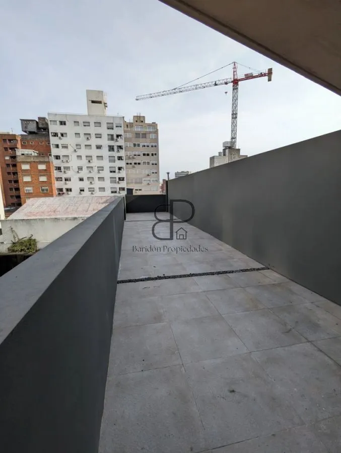Alquiler Monoambiente Cordon Con Patio Edificio Con Piscina · Foto 5