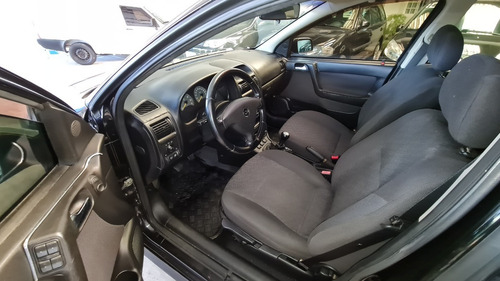 Imagem 10 de 15 de Chevrolet Astra Sedan Advantage 2.0 8v Flex 2007 Completo