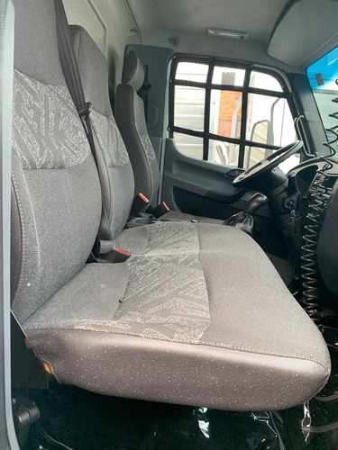 Imagem 5 de 15 de Mercedes-benz Accelo 815 Baú Frigorífico