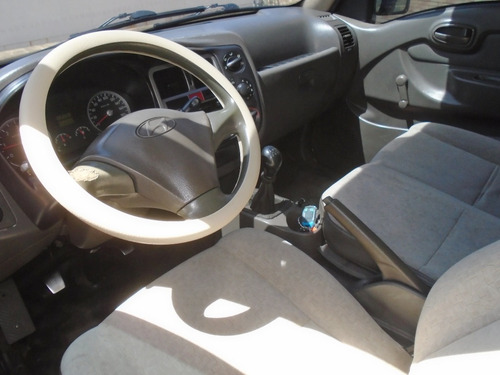 Imagen 10 de 14 de Camion Cava Hyundai H100 - Sincronica