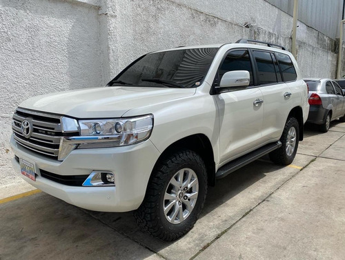 Imagen 1 de 14 de Toyota Land Cruiser 200