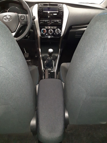 Toyota Yaris 1.5 107cv Xs Sedan Anticipo Y Saldo En Cuotas