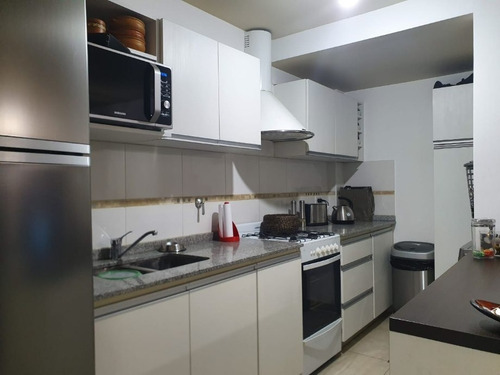 Imagen 3 de 14 de Departamento En Venta En Banfield Este