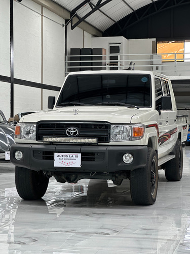 Toyota Land Cruiser 79