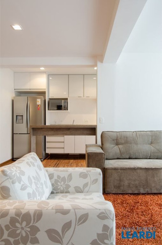 Flat - Vila Nova Conceição - Sp - 18177
