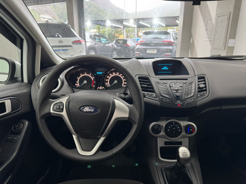 Ford Fiesta 1.6 TI-VCT FLEX SE MANUAL