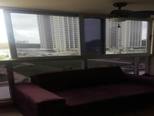 Imagen 2 de 14 de Venta De Apartamento En Ph Rokas, Condado Del Rey 19-2933