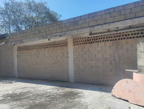 Terreno De 3200 M2 Con Construccion De 600 M2 Seye, Yucatan