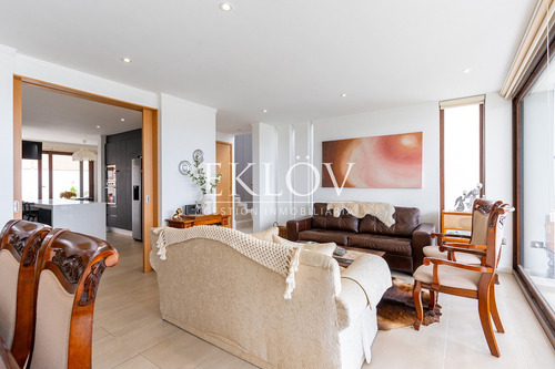Casa Mediterránea En Lomas De Montemar, Moderna Y Con Vista