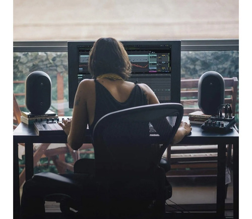 Imagem 6 de 7 de Monitor De Referência Compacto Jbl 104 Bt Com Bluetooth Par