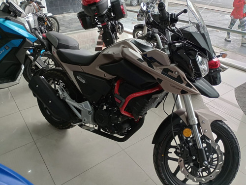 Imagen 16 de 16 de Touring Lifan Kp200t