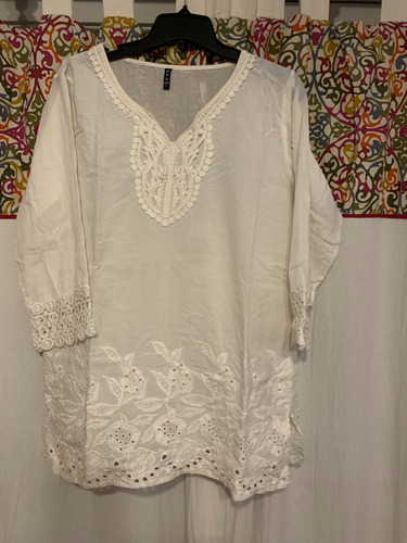 Camisola Blanca Bordada Mng Talle L