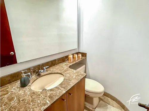 Apartamento En Venta En Los Balsos, Medellín