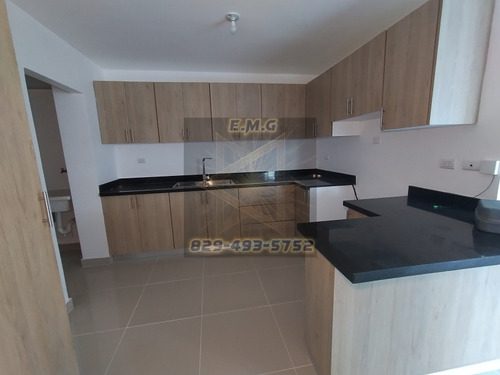 Primer Nivel En La Hispanoamericana Nuevos Apartamento Tipo