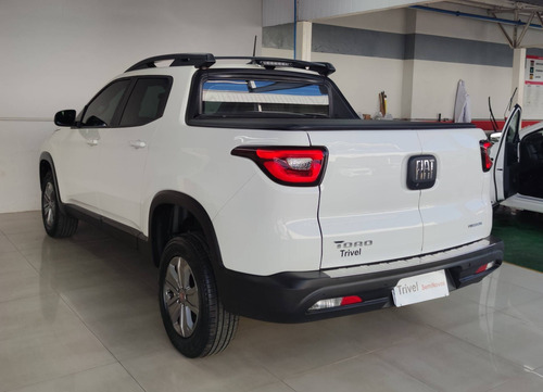 Imagem 3 de 8 de Fiat Toro 1.8 16v Evo Flex Freedom At6