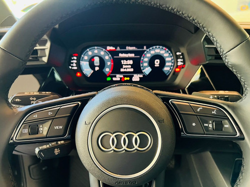 Imagen 8 de 18 de Audi A3 Sedan A5 Sportback A4 A1 Q2 Q2 Q3 S Rs Sline Stronic