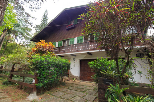 Imagem 1 de 30 de Casa Com 4 Dormitórios, Duas Vagas - Reo617543