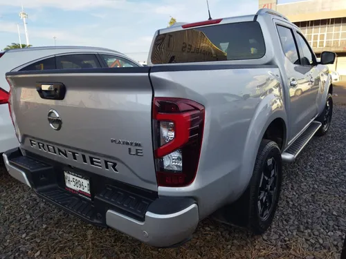 Nissan Frontier Platinum Le