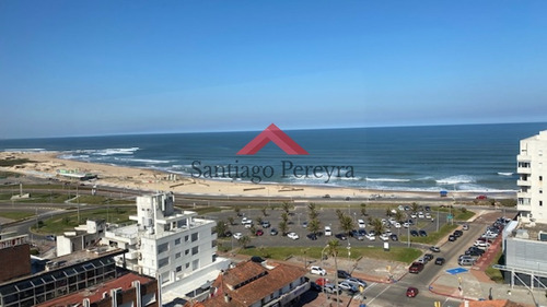Apto 3 Dormitorios 3 Baños En Peninsula Cuenta El Edificio Con Servicio De Playa - Ref: 6835