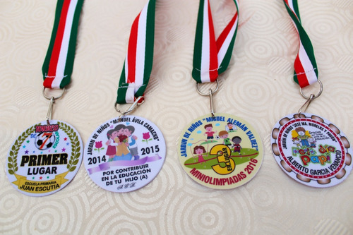 Imagen 1 de 6 de 290medallas Plástico Pvc Premiación C/listón Env Grtis