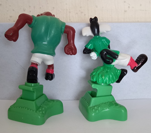 Muñecos Looney Tunes, Libro Editorial Sol 90, Fútbol Kfc (Usado)