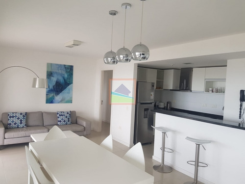 Imagen 2 de 14 de Punta Del Este Penthouse, Parada 2 De La Brava,