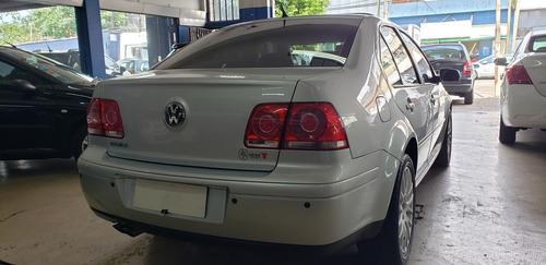 Volkswagen Bora 1.8 Highline T Tiptronic Cuero
