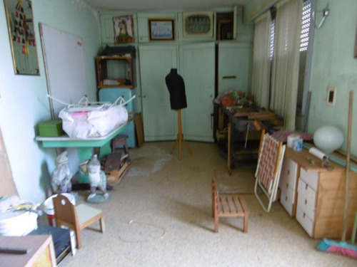 Vivienda Multifamiliar. 2 Ph C/ Entr Indep. + Cochera +local