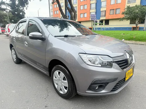 Renault Logan 1.6 Expression / Life +