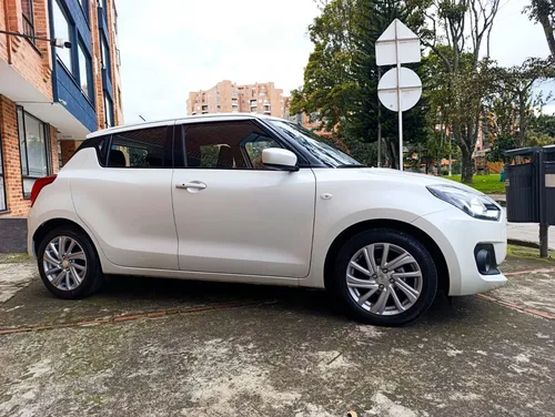 Suzuki Swift 1.2 Hybrid 2Wd
