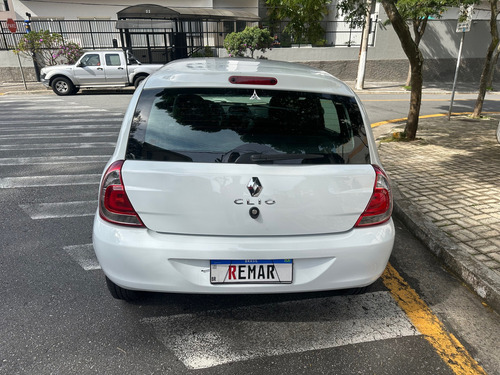 Renault Clio Clio Hatch. Expression 1.0 16V 4p