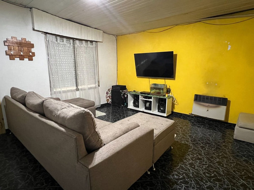 Venta Casa 3 Ambientes En Bosques