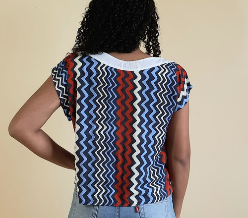 Imagem 4 de 4 de Blusa Cropped Feminino Tecido Louise